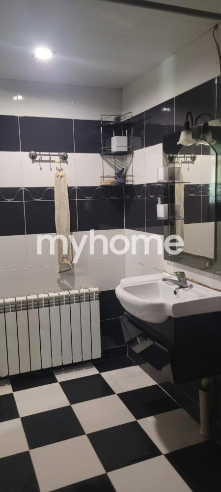  Salyan şəhərində 120m² həyət evi satılır