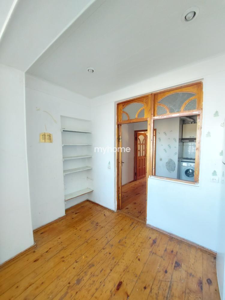  Yeni Günəşli qəsəbəsində 50m² mənzil satılır