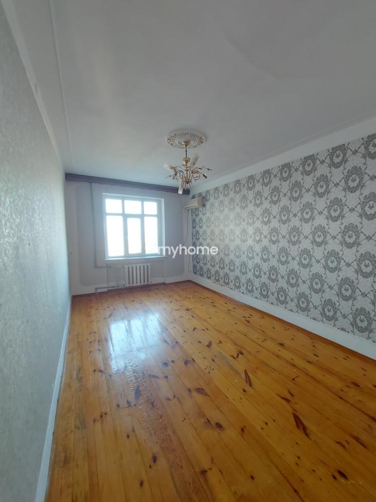  Yeni Günəşli qəsəbəsində 50m² mənzil satılır