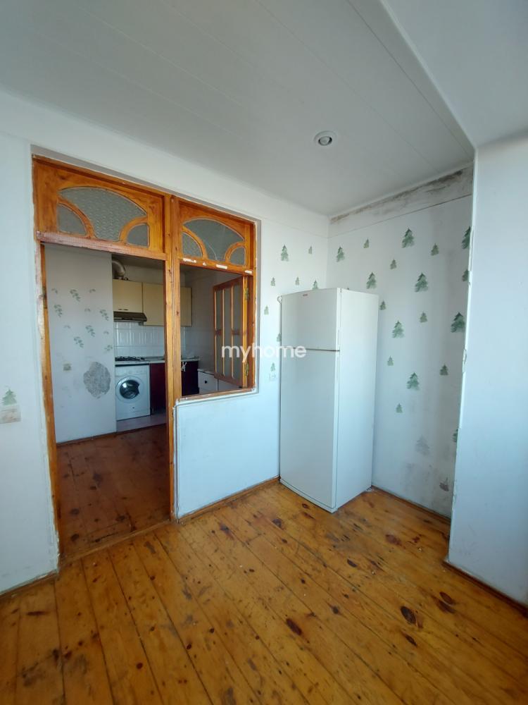  Yeni Günəşli qəsəbəsində 50m² mənzil satılır