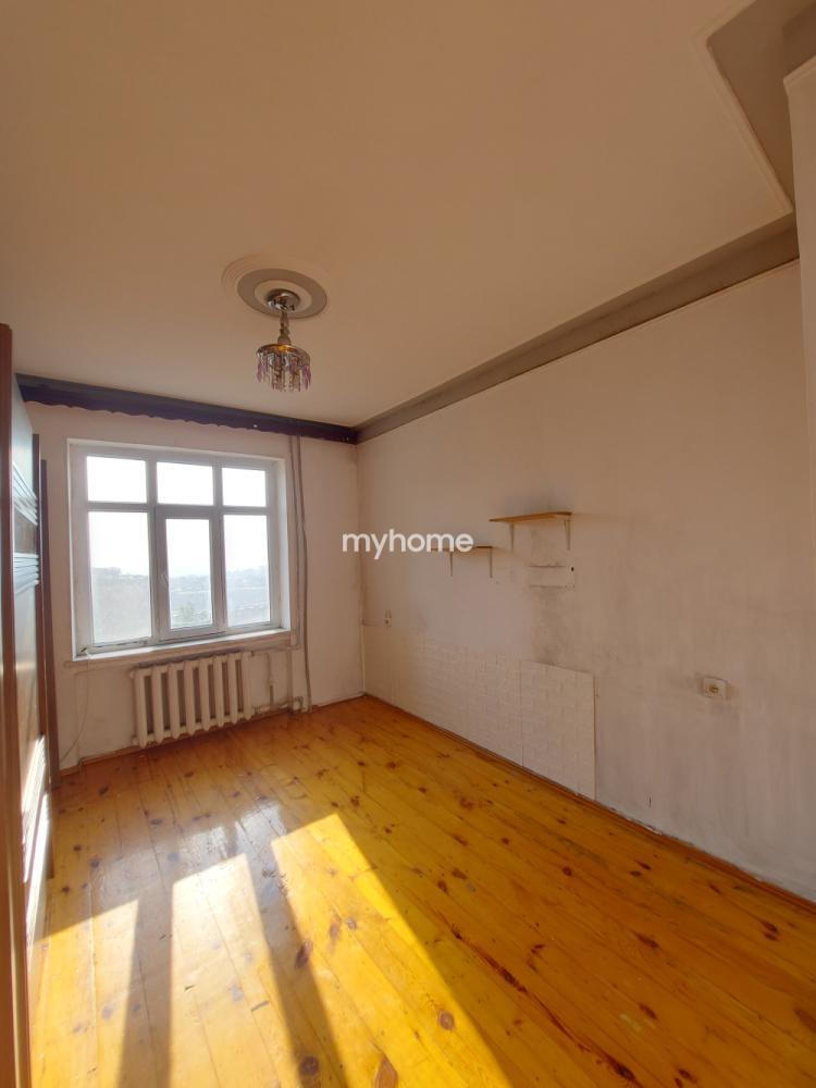  Yeni Günəşli qəsəbəsində 50m² mənzil satılır