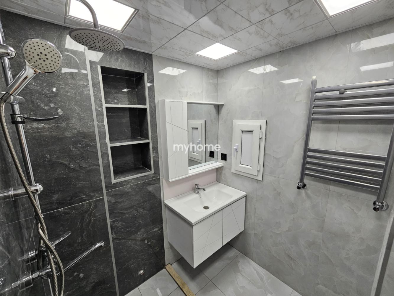  Xırdalan şəhərində 70m² mənzil satılır