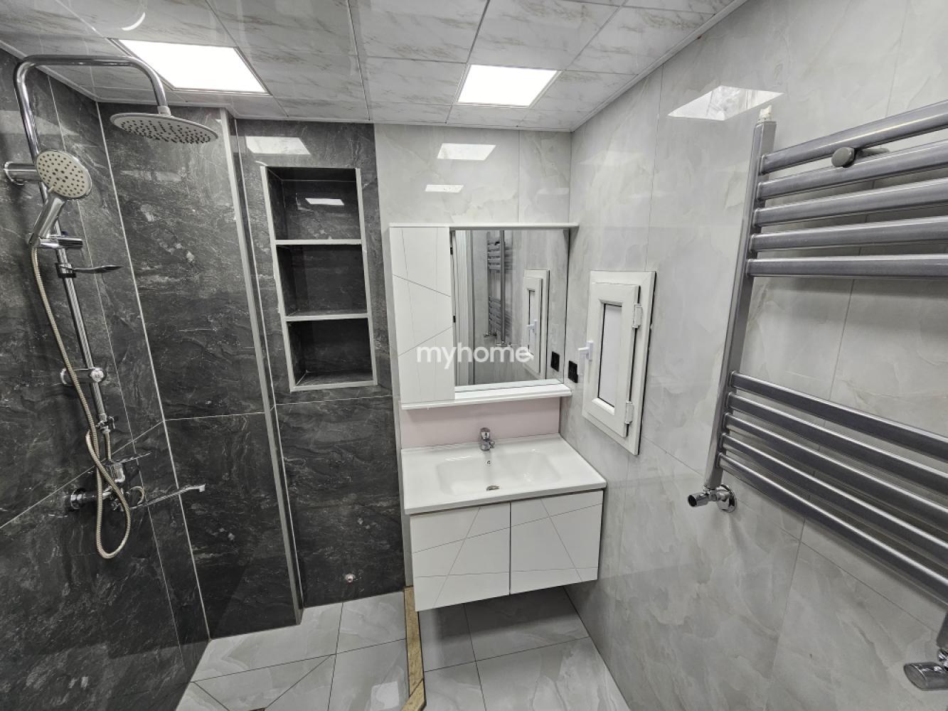  Xırdalan şəhərində 70m² mənzil satılır