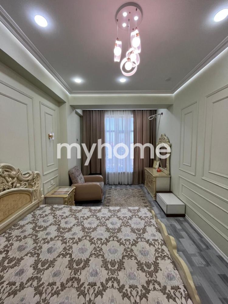  Badamdar qəsəbəsində 94m² mənzil satılır