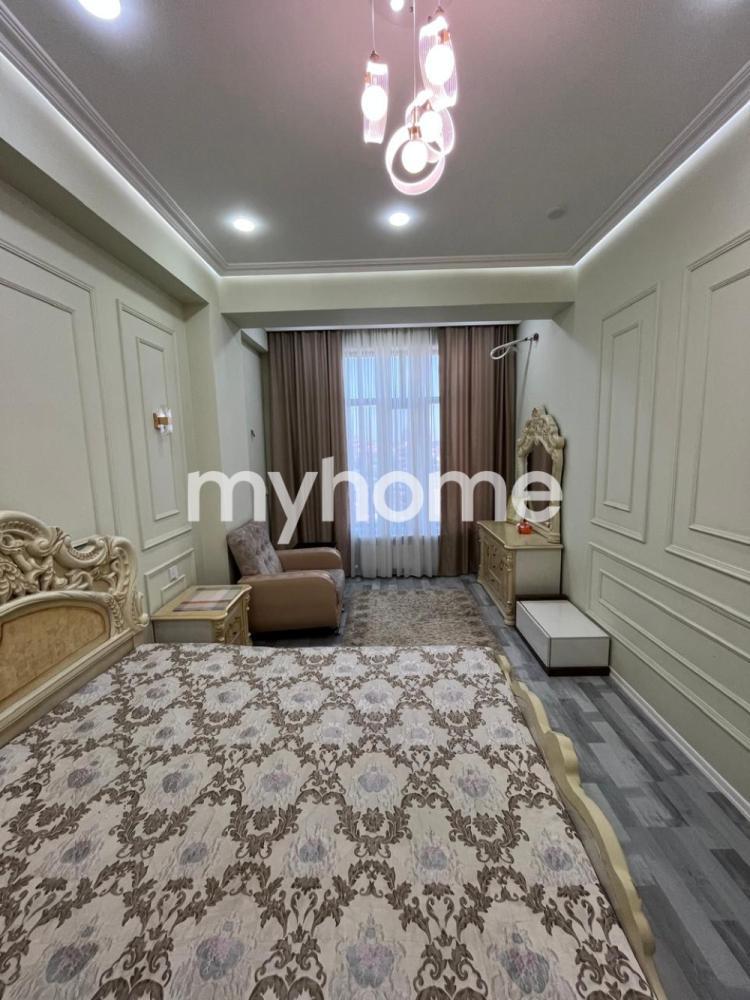  Badamdar qəsəbəsində 94m² mənzil satılır