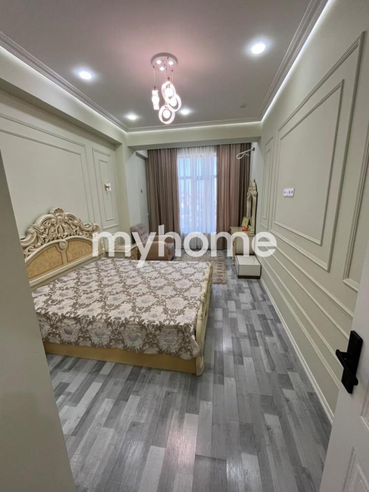  Badamdar qəsəbəsində 94m² mənzil satılır