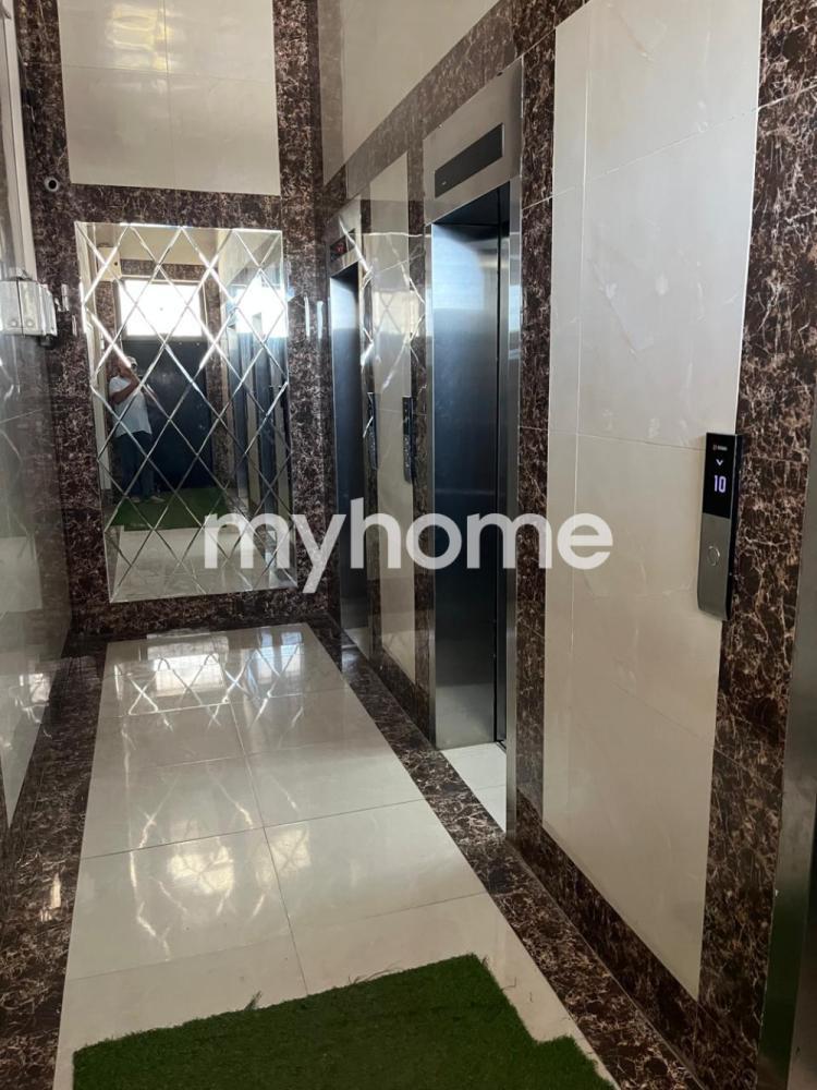  Badamdar qəsəbəsində 94m² mənzil satılır