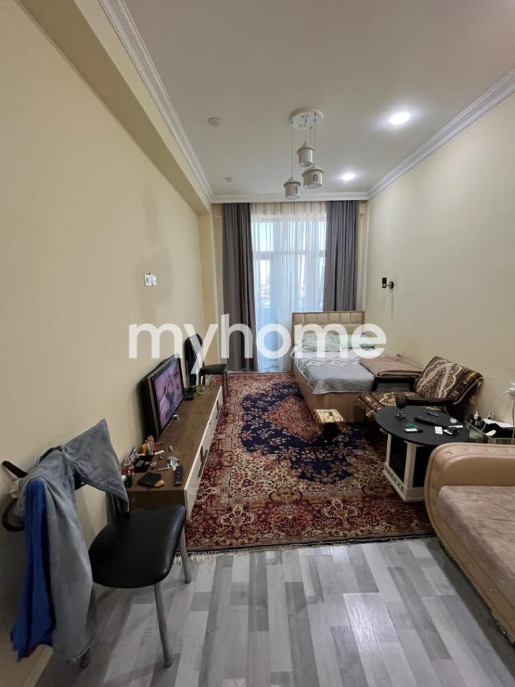  Badamdar qəsəbəsində 94m² mənzil satılır