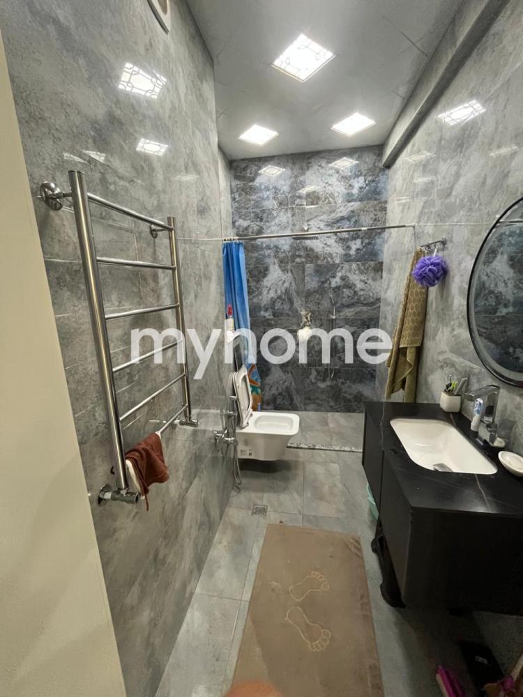  Badamdar qəsəbəsində 94m² mənzil satılır