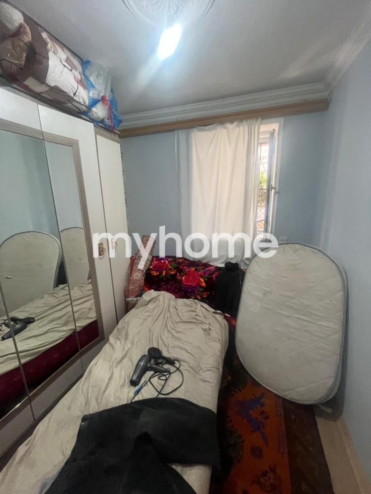  Binəqədi qəsəbəsində 50m² mənzil satılır