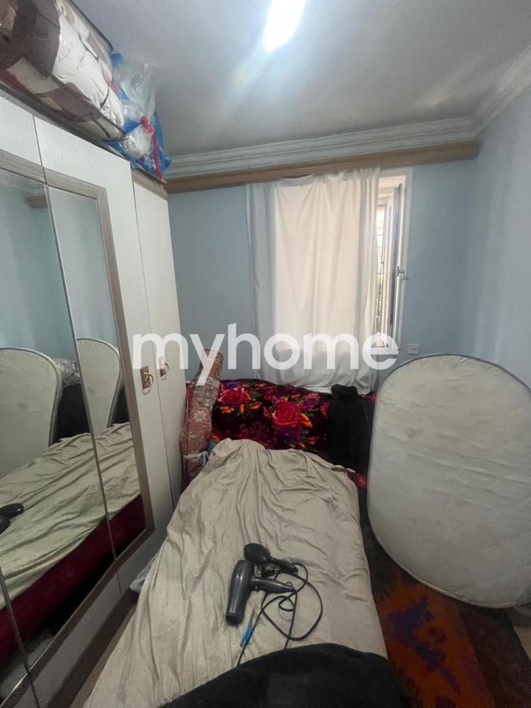  Binəqədi qəsəbəsində 50m² mənzil satılır