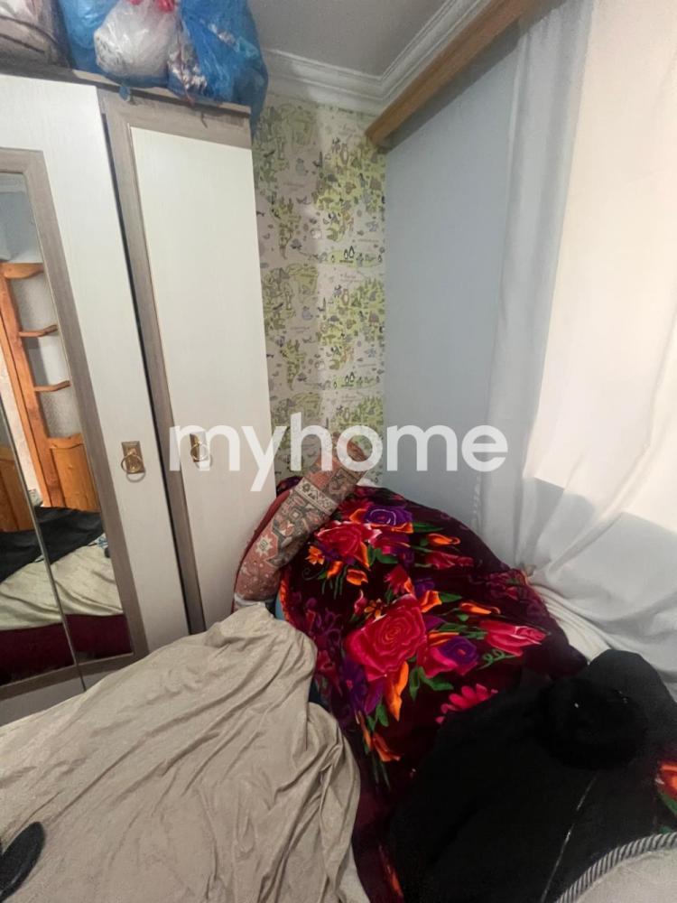  Binəqədi qəsəbəsində 50m² mənzil satılır