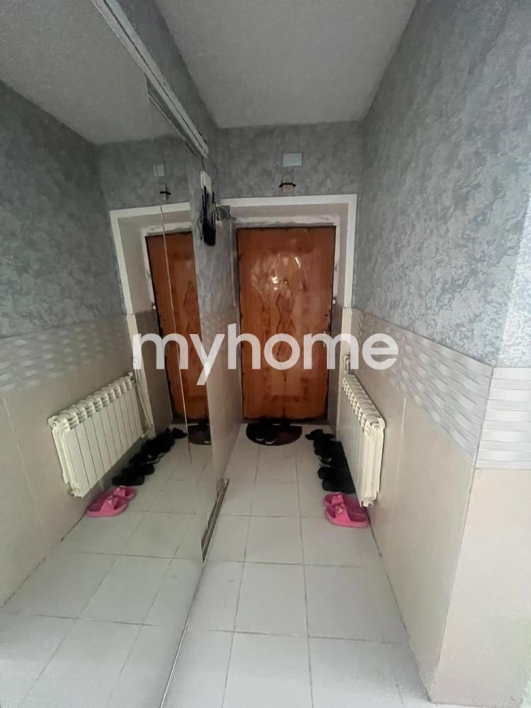  Binəqədi qəsəbəsində 50m² mənzil satılır