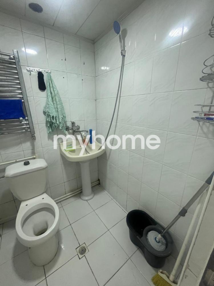 Binəqədi qəsəbəsində 50m² mənzil satılır