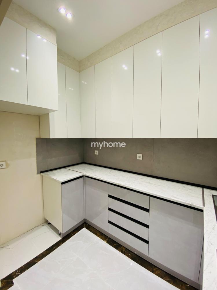  Xırdalan şəhərində 63m² mənzil satılır