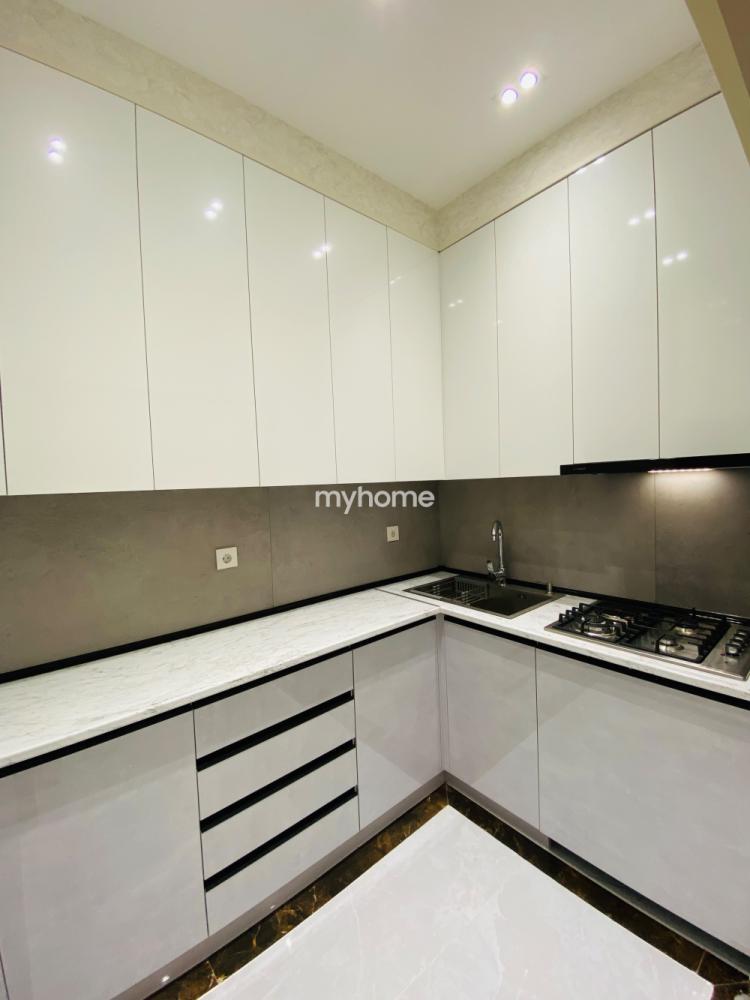  Xırdalan şəhərində 63m² mənzil satılır