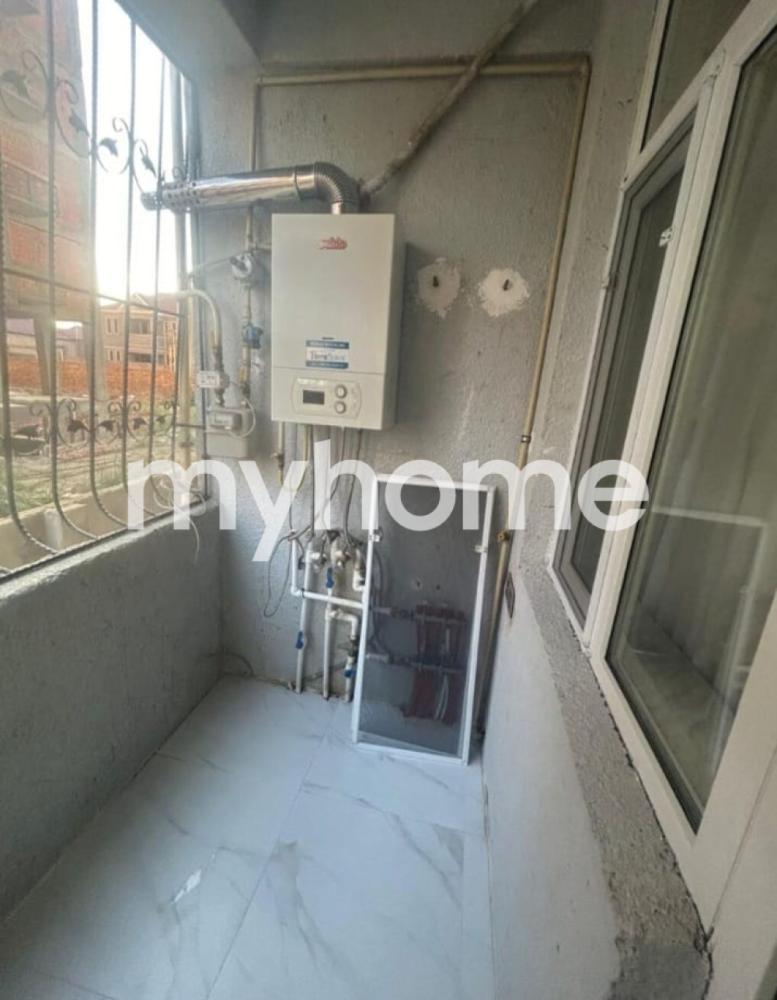  Masazır qəsəbəsində 65m² mənzil satılır