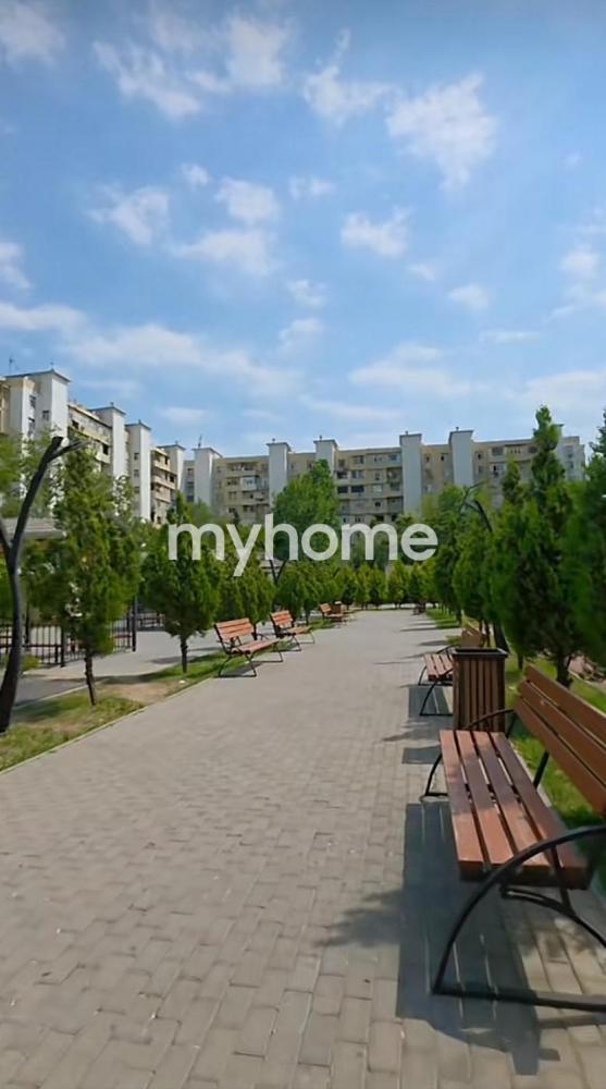 Bakıxanov qəsəbəsində 68m² mənzil satılır