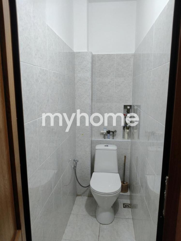  Bakıxanov qəsəbəsində 68m² mənzil satılır