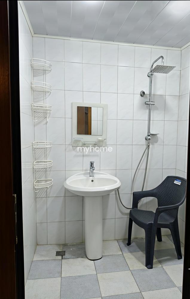  Bakıxanov qəsəbəsində 68m² mənzil satılır