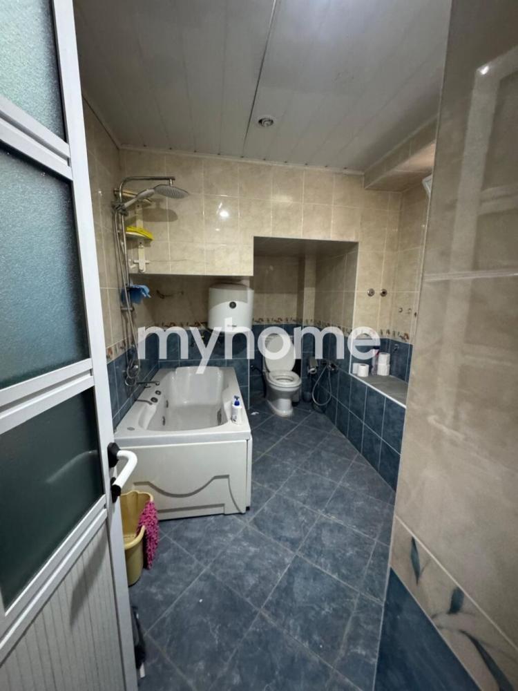  Səbail rayonunda 92m² mənzil satılır