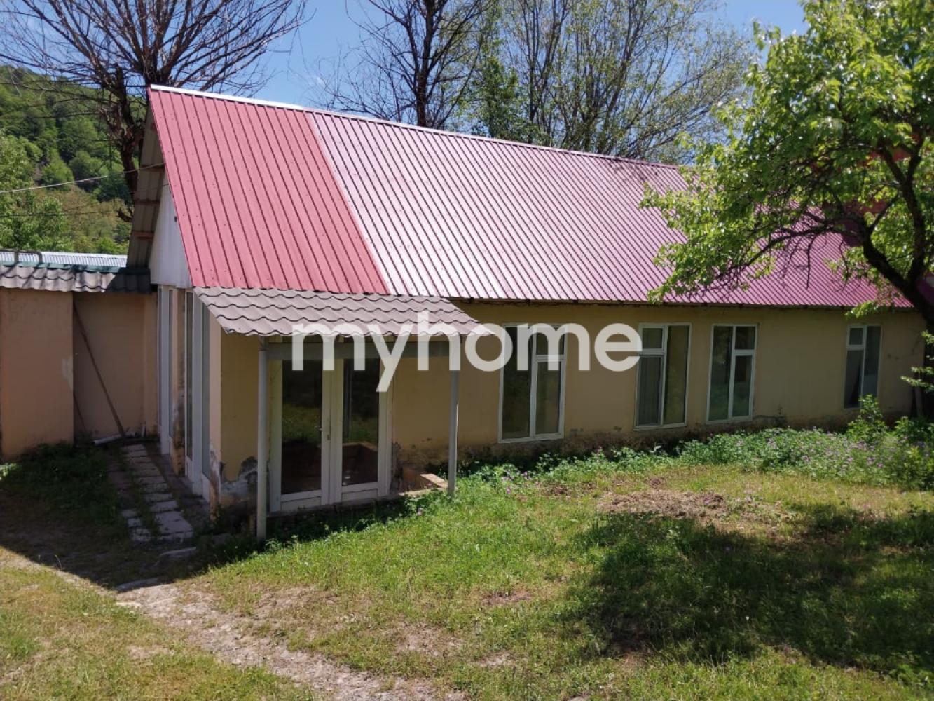  İsmayıllı şəhərində 200m² həyət evi satılır