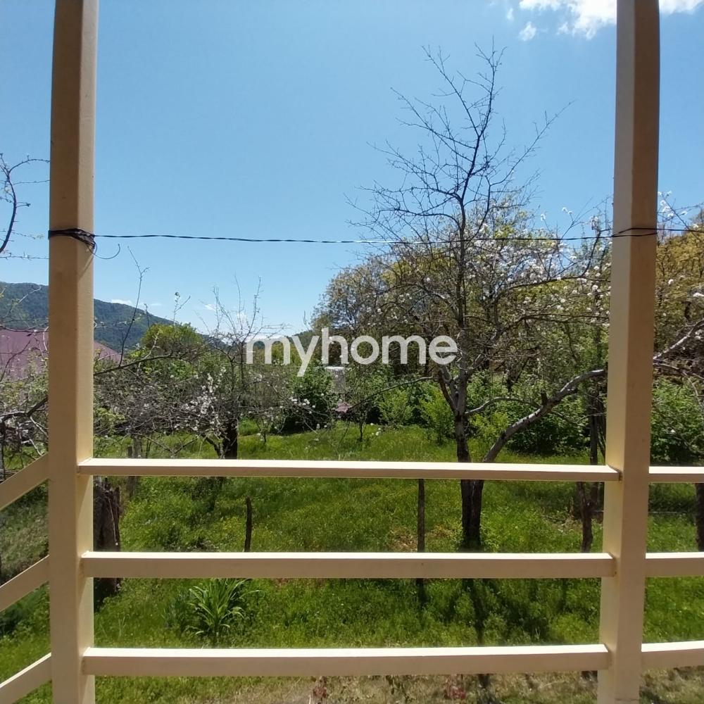  İsmayıllı şəhərində 200m² həyət evi satılır