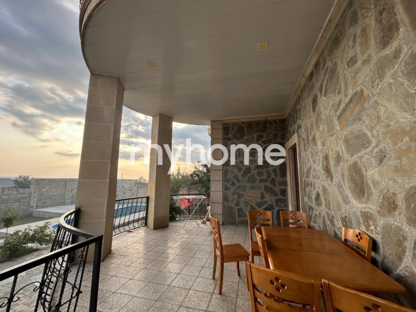  İsmayıllı şəhərində 200m² həyət evi satılır