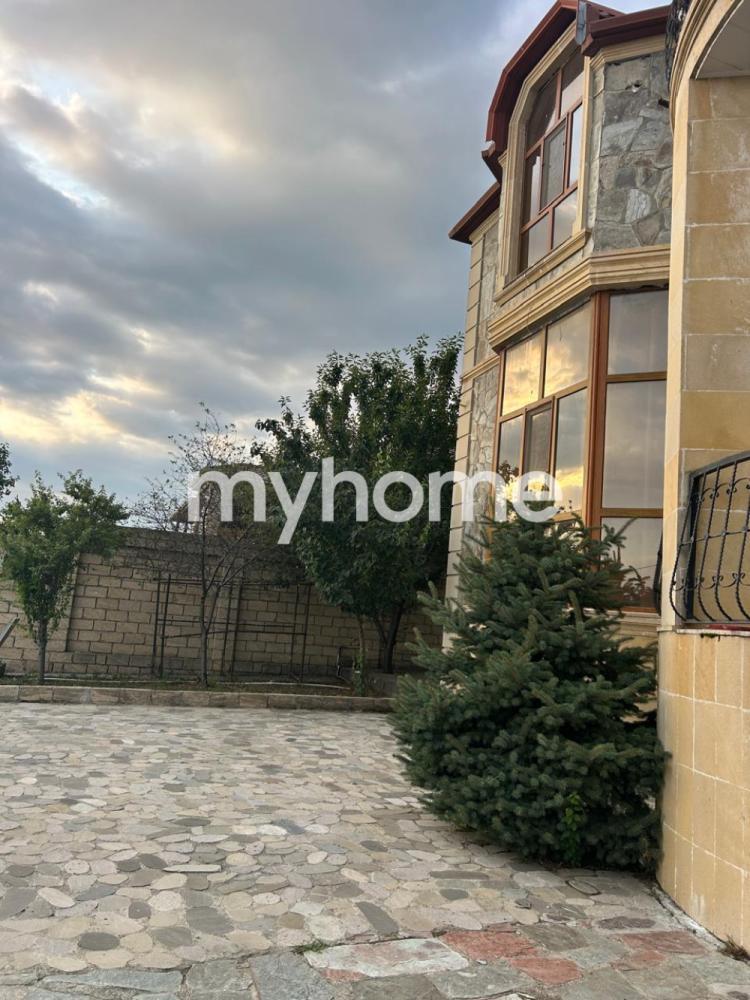  İsmayıllı şəhərində 200m² həyət evi satılır