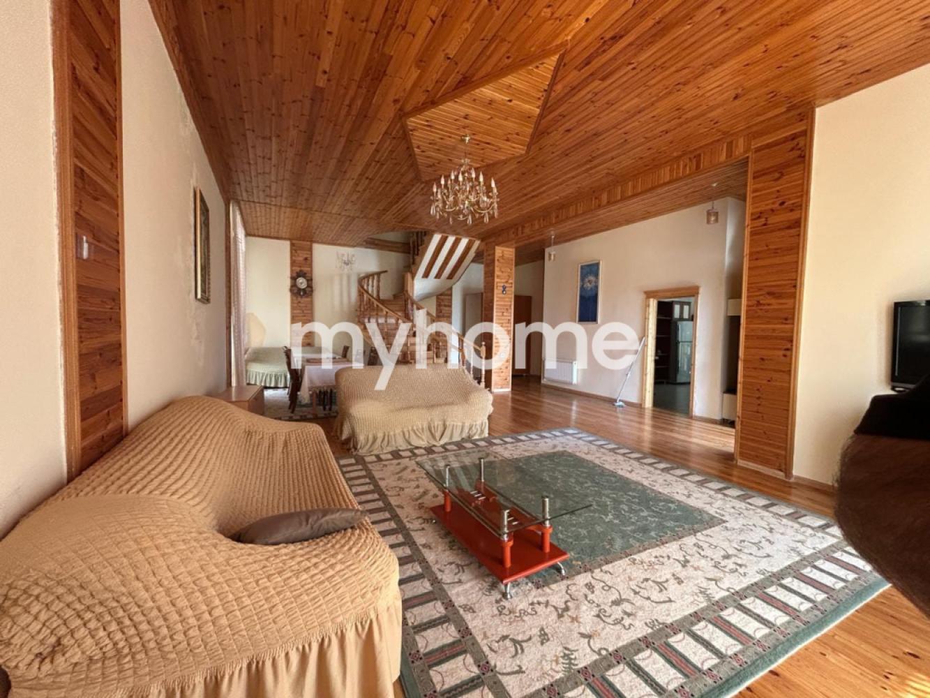  İsmayıllı şəhərində 200m² həyət evi satılır