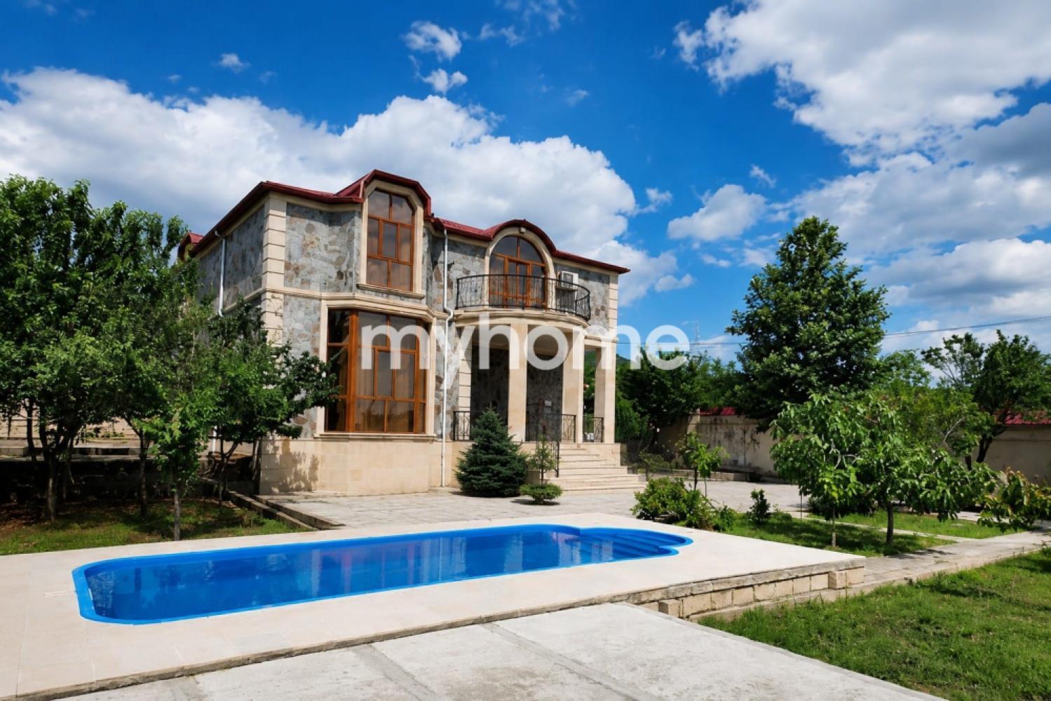  İsmayıllı şəhərində 200m² həyət evi satılır