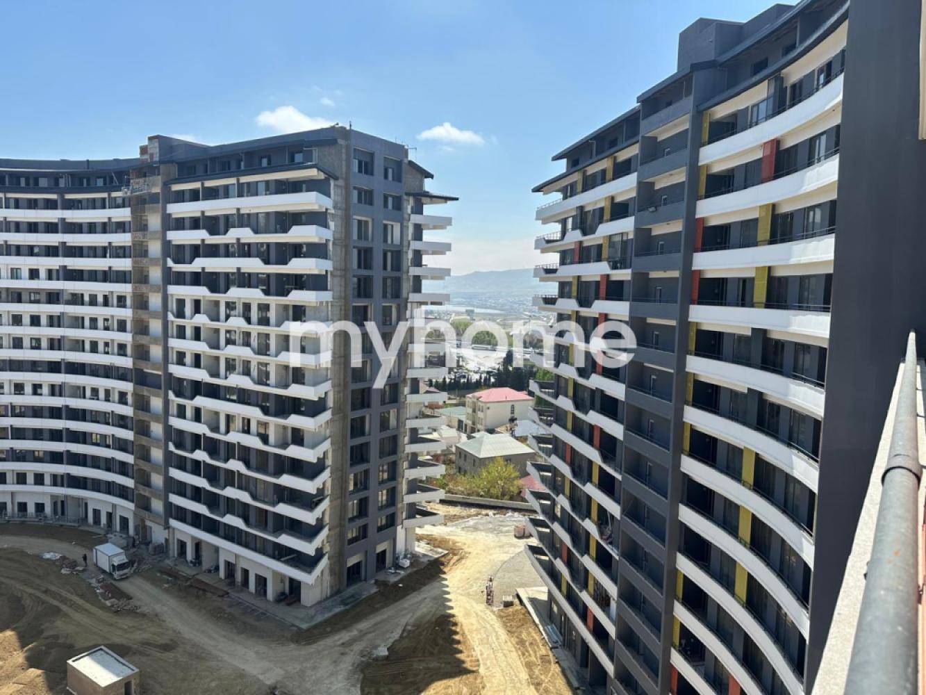 Biləcəri qəsəbəsində 92m² mənzil satılır