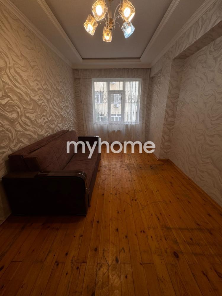  Xırdalan şəhərində 38m² mənzil satılır