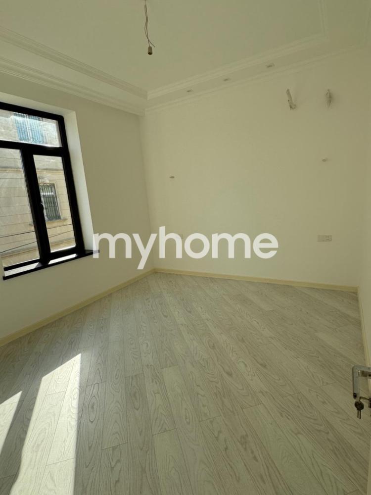  Köhnə Günəşli qəsəbəsində 317m² həyət evi satılır