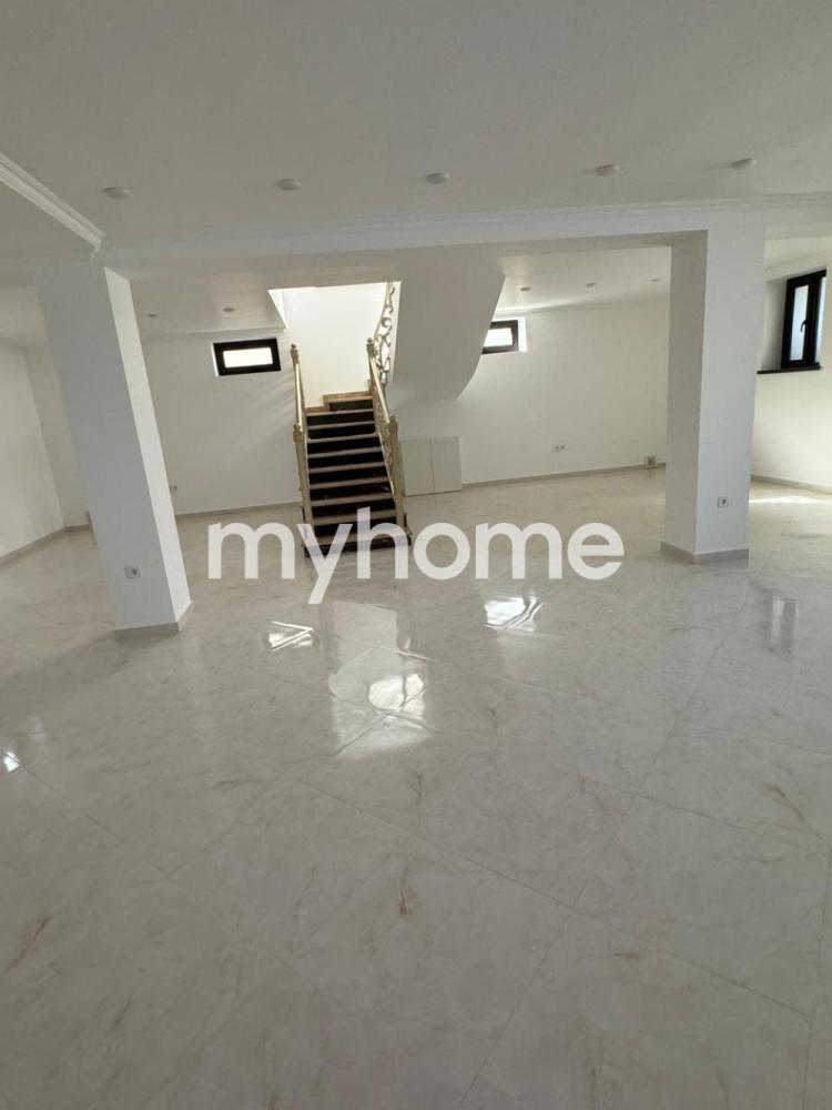  Köhnə Günəşli qəsəbəsində 317m² həyət evi satılır