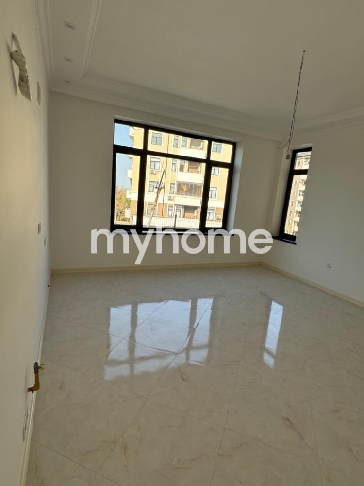 Köhnə Günəşli qəsəbəsində 317m² həyət evi satılır