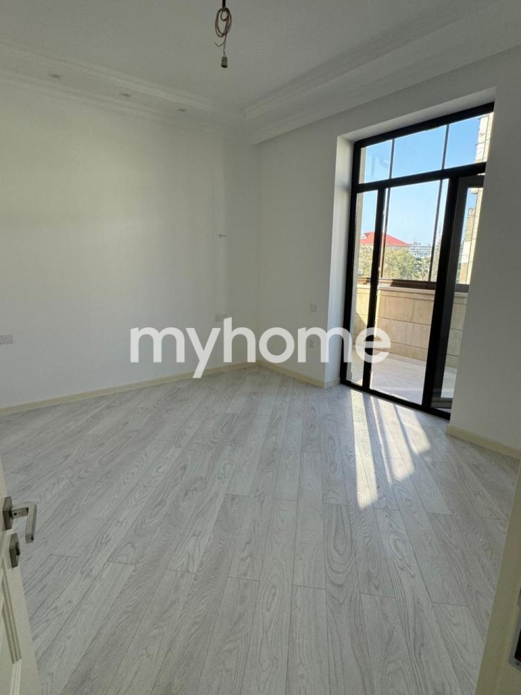  Köhnə Günəşli qəsəbəsində 317m² həyət evi satılır