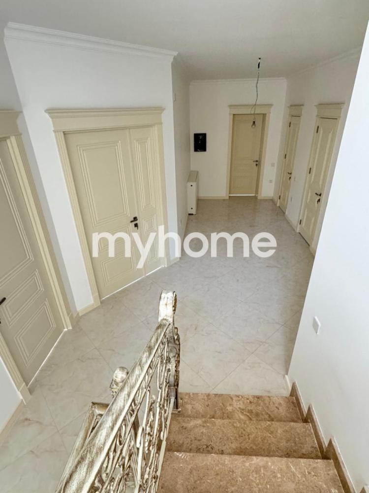  Köhnə Günəşli qəsəbəsində 317m² həyət evi satılır