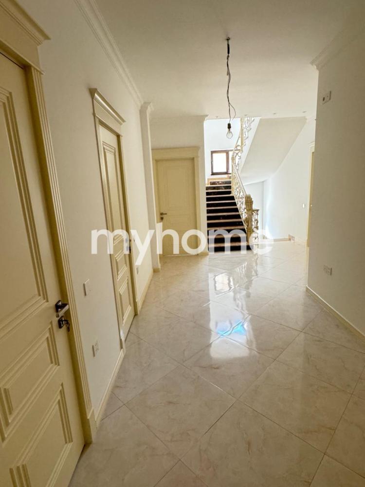  Köhnə Günəşli qəsəbəsində 317m² həyət evi satılır