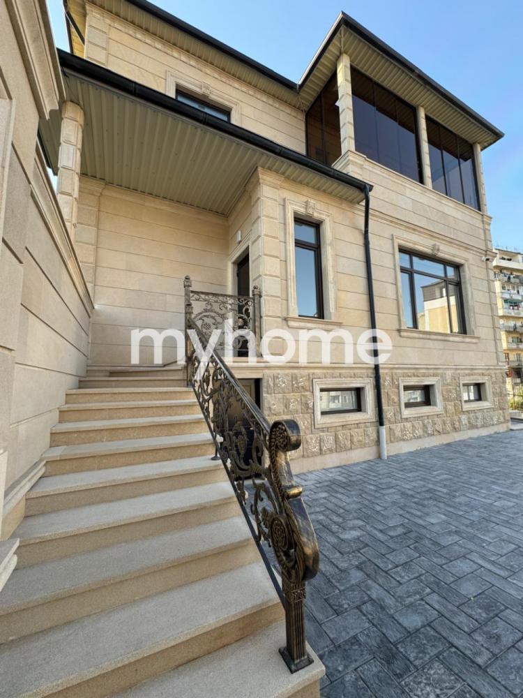  Köhnə Günəşli qəsəbəsində 317m² həyət evi satılır