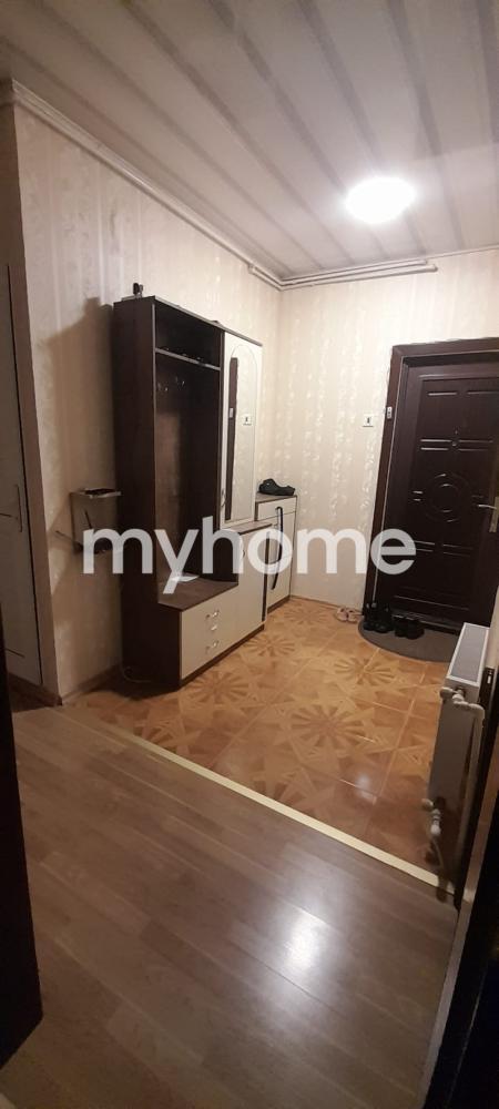  Yeni Günəşli qəsəbəsində 80m² mənzil satılır