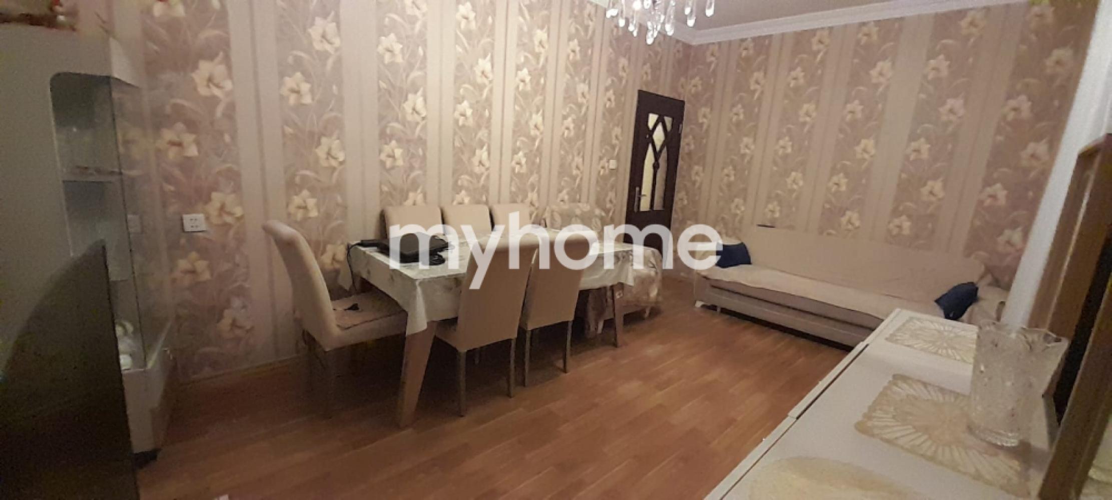  Yeni Günəşli qəsəbəsində 80m² mənzil satılır