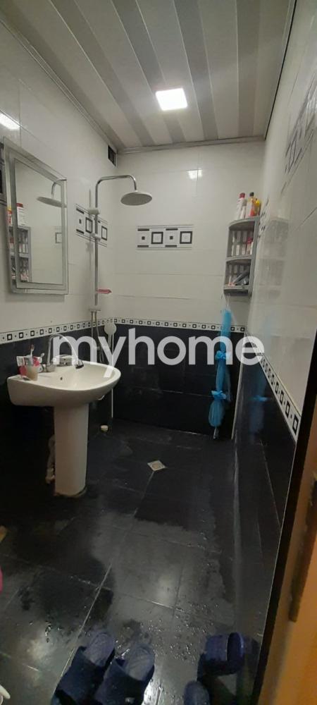  Yeni Günəşli qəsəbəsində 80m² mənzil satılır