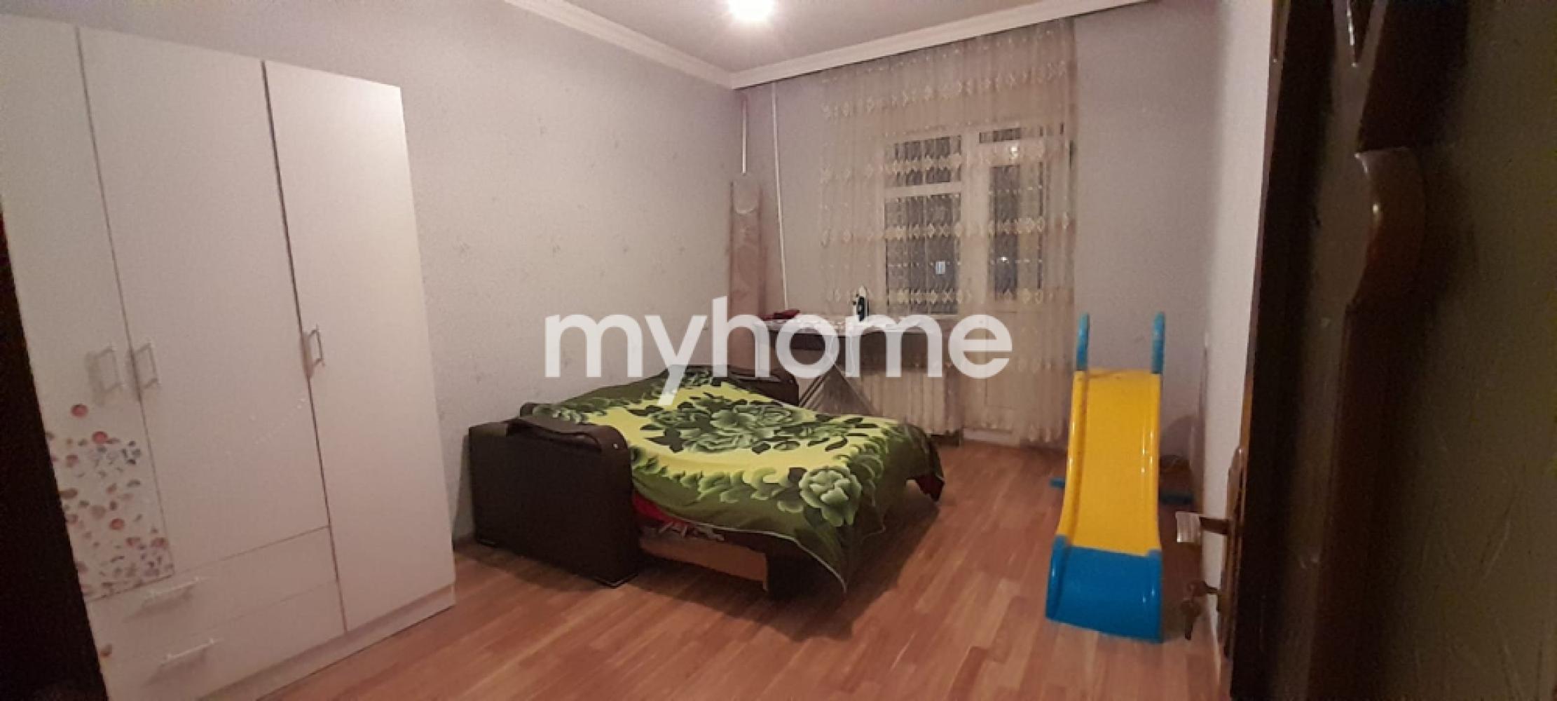  Yeni Günəşli qəsəbəsində 80m² mənzil satılır