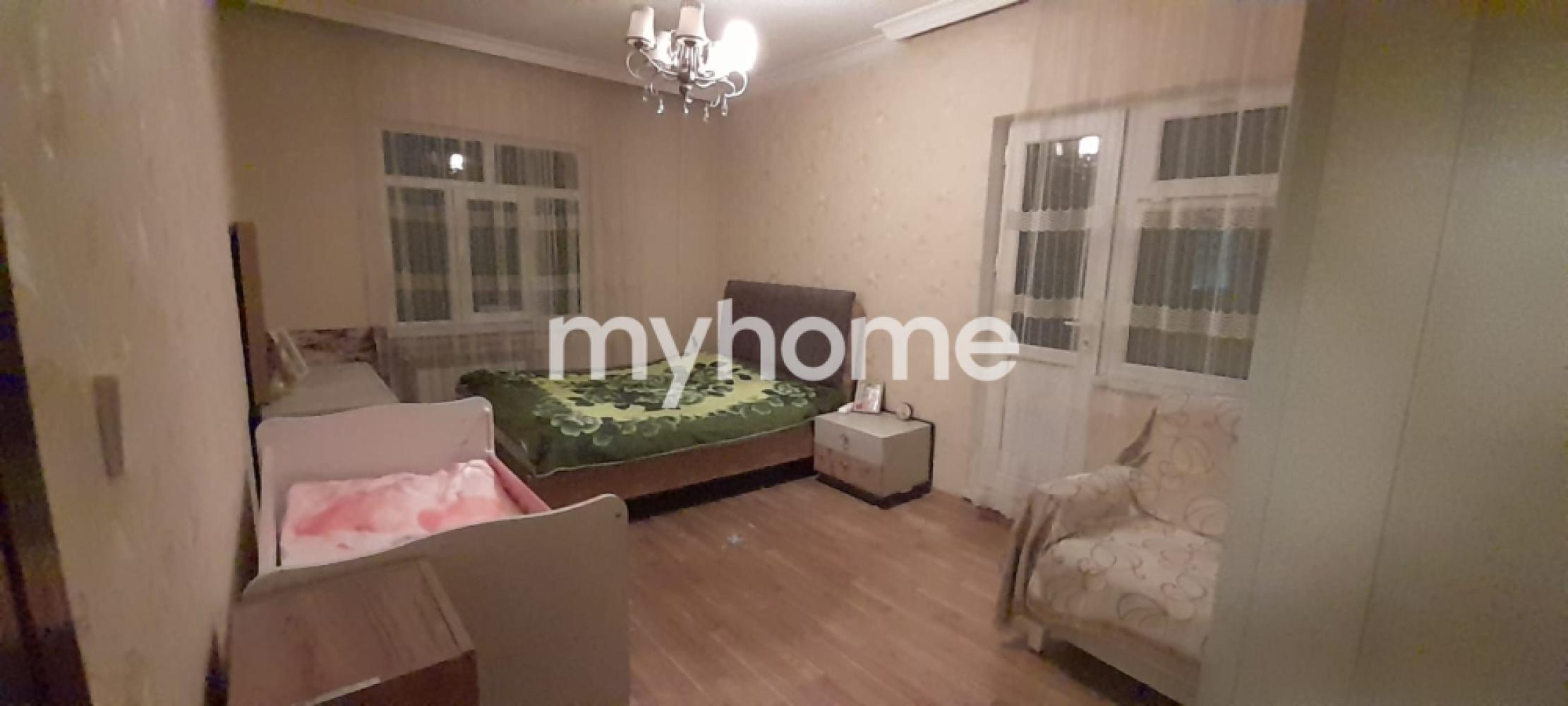  Yeni Günəşli qəsəbəsində 80m² mənzil satılır