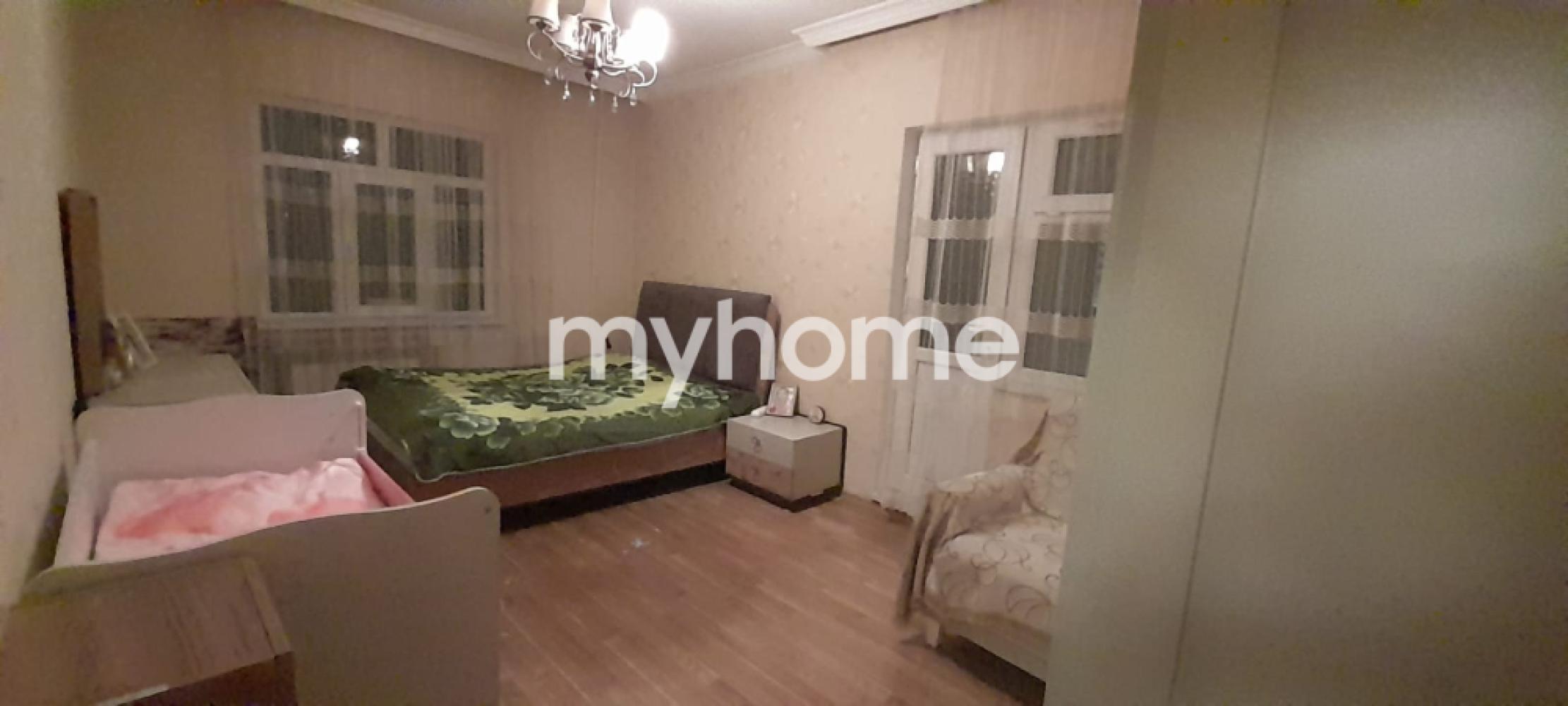  Yeni Günəşli qəsəbəsində 80m² mənzil satılır