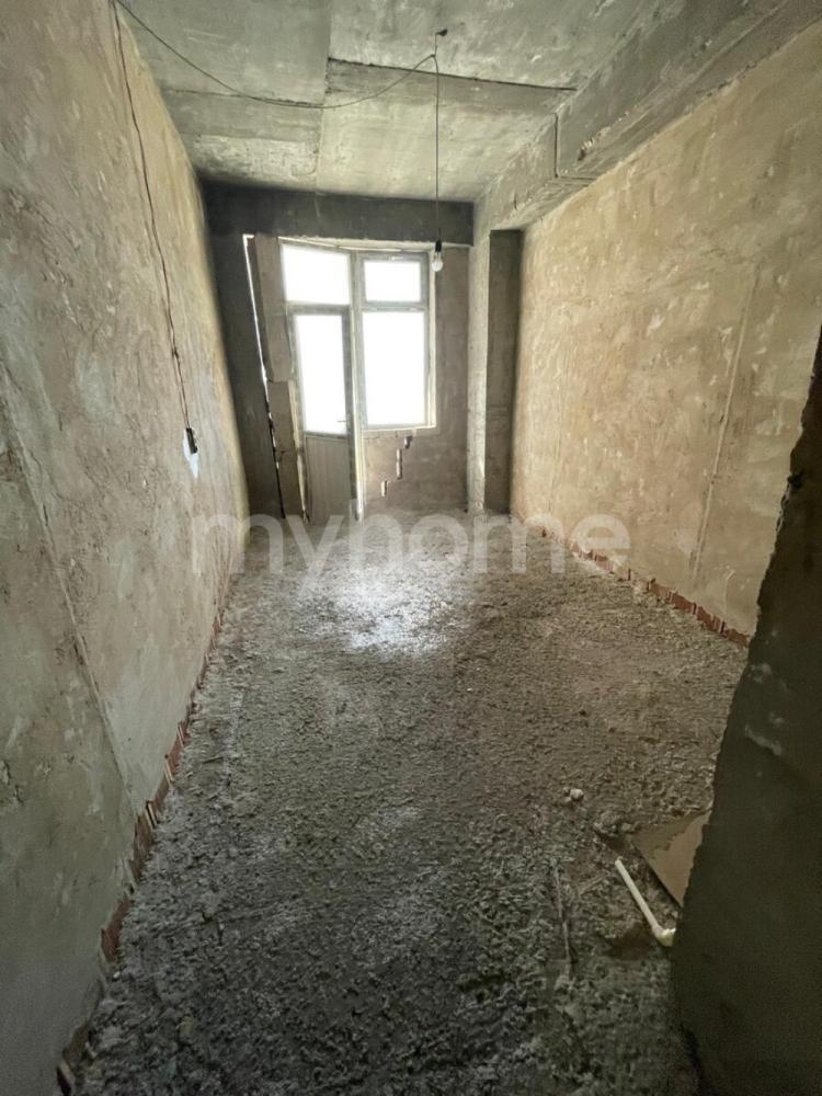  Bakı şəhərində 80m² mənzil satılır