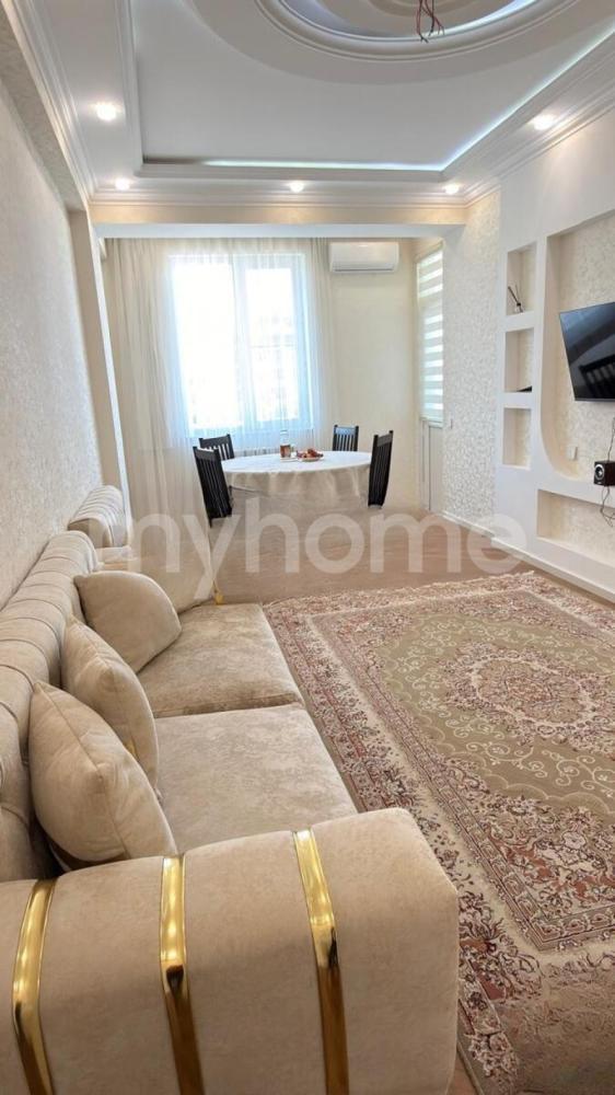  Saray qəsəbəsində 86m² mənzil satılır