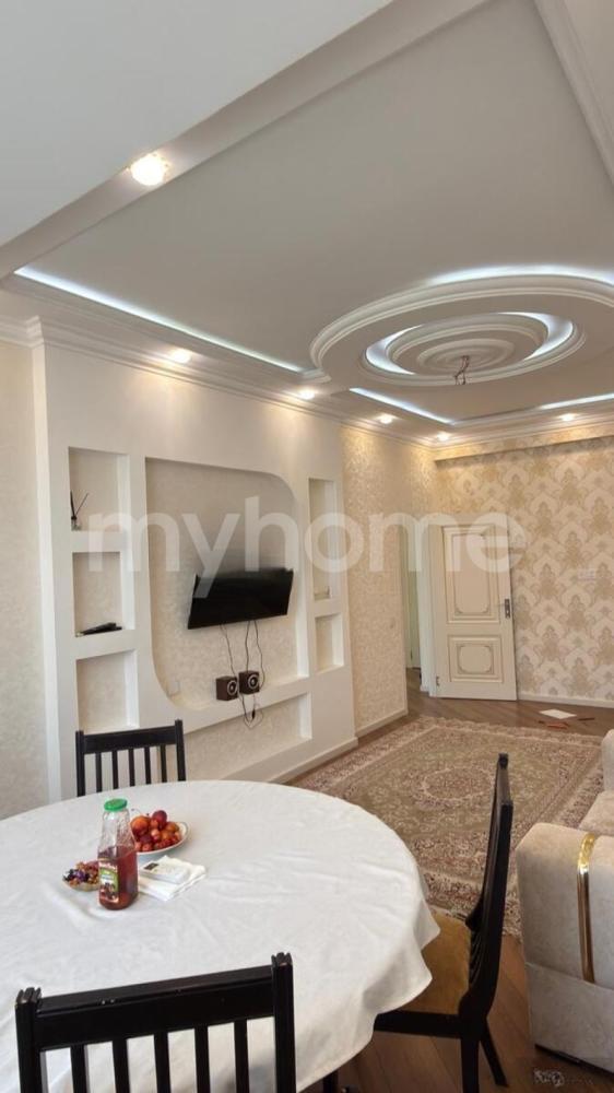  Saray qəsəbəsində 86m² mənzil satılır