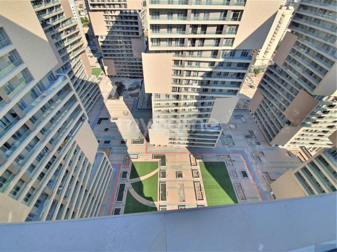  Bakı şəhərində 148m² mənzil satılır